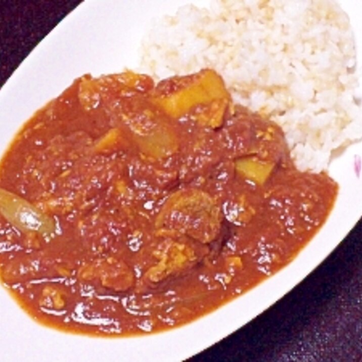 小麦粉不使用★圧力鍋でお肉柔らかトマトカレー